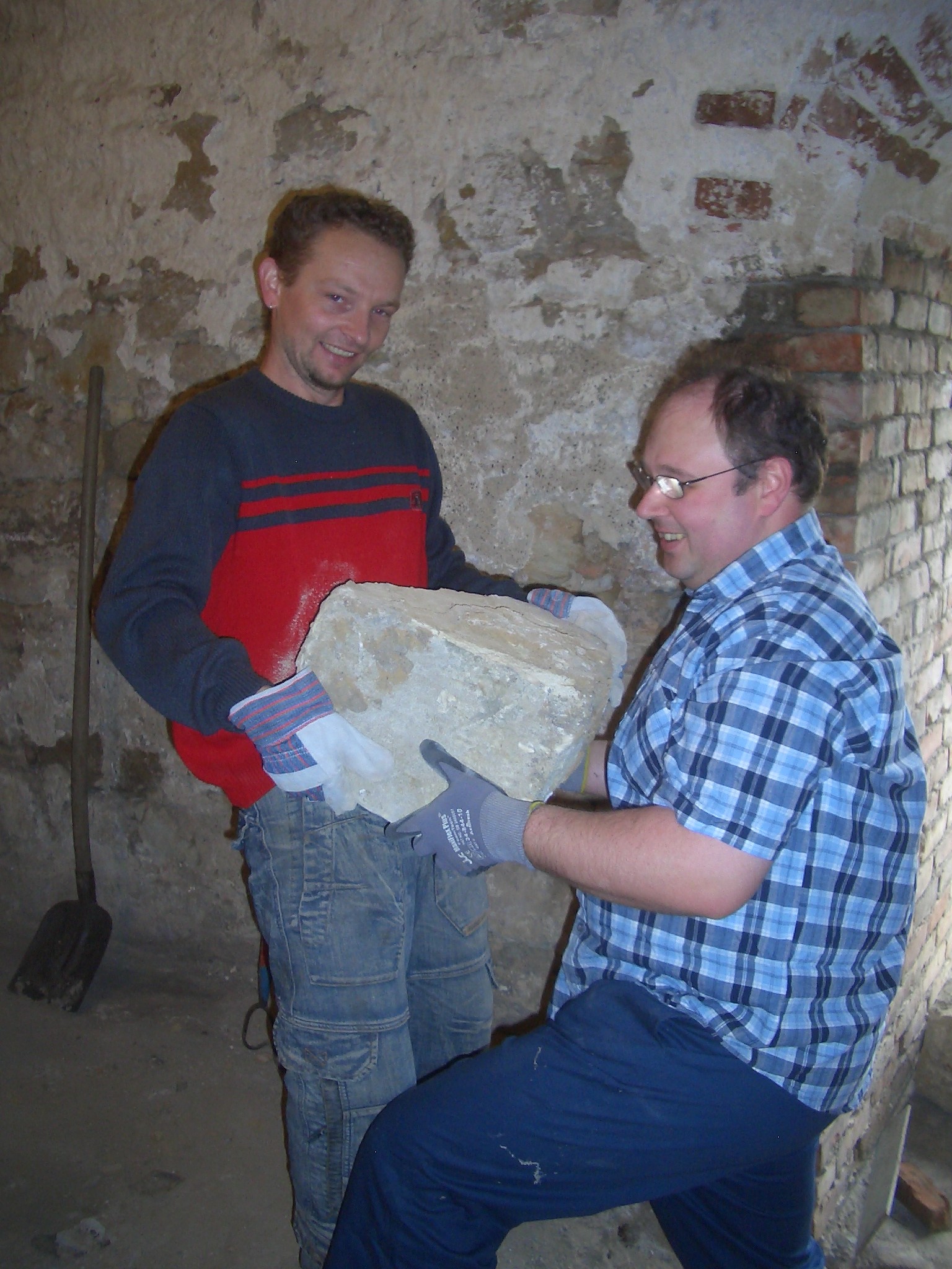 2.AT _012.jpg